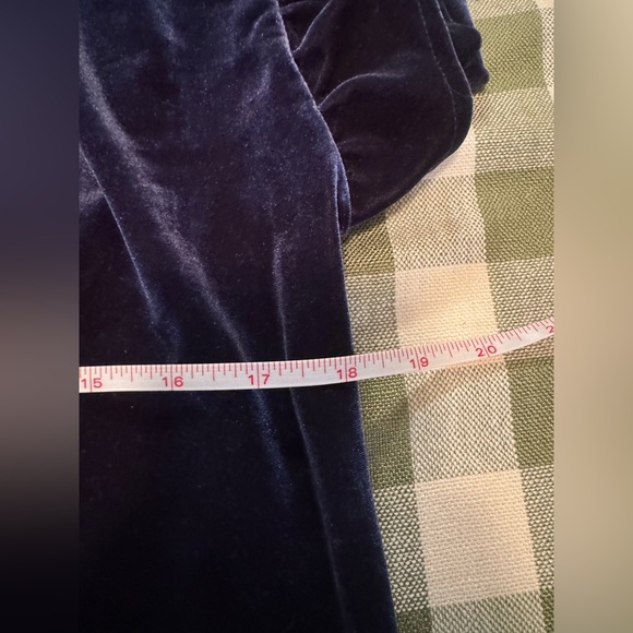 Madewell Velvet Ruffle Sleeve Top - Picture 12 of 13